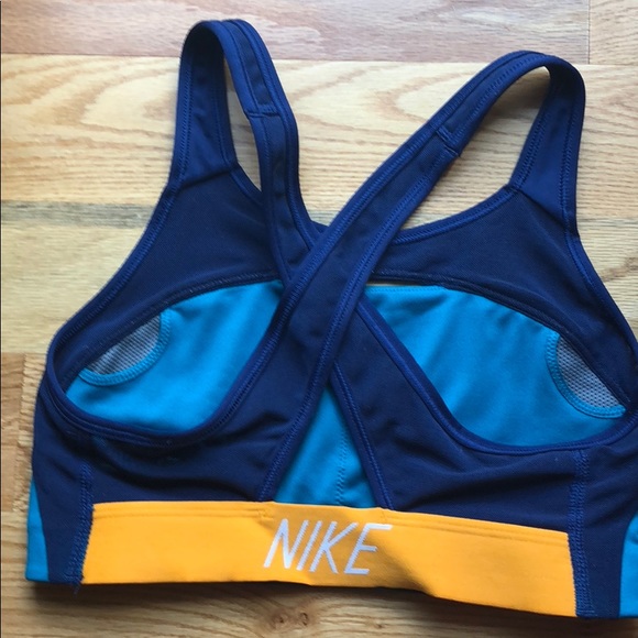 Sports bra - Picture 2 of 2